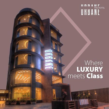 Urbane The Hotel Ахмедабад Екстериор снимка