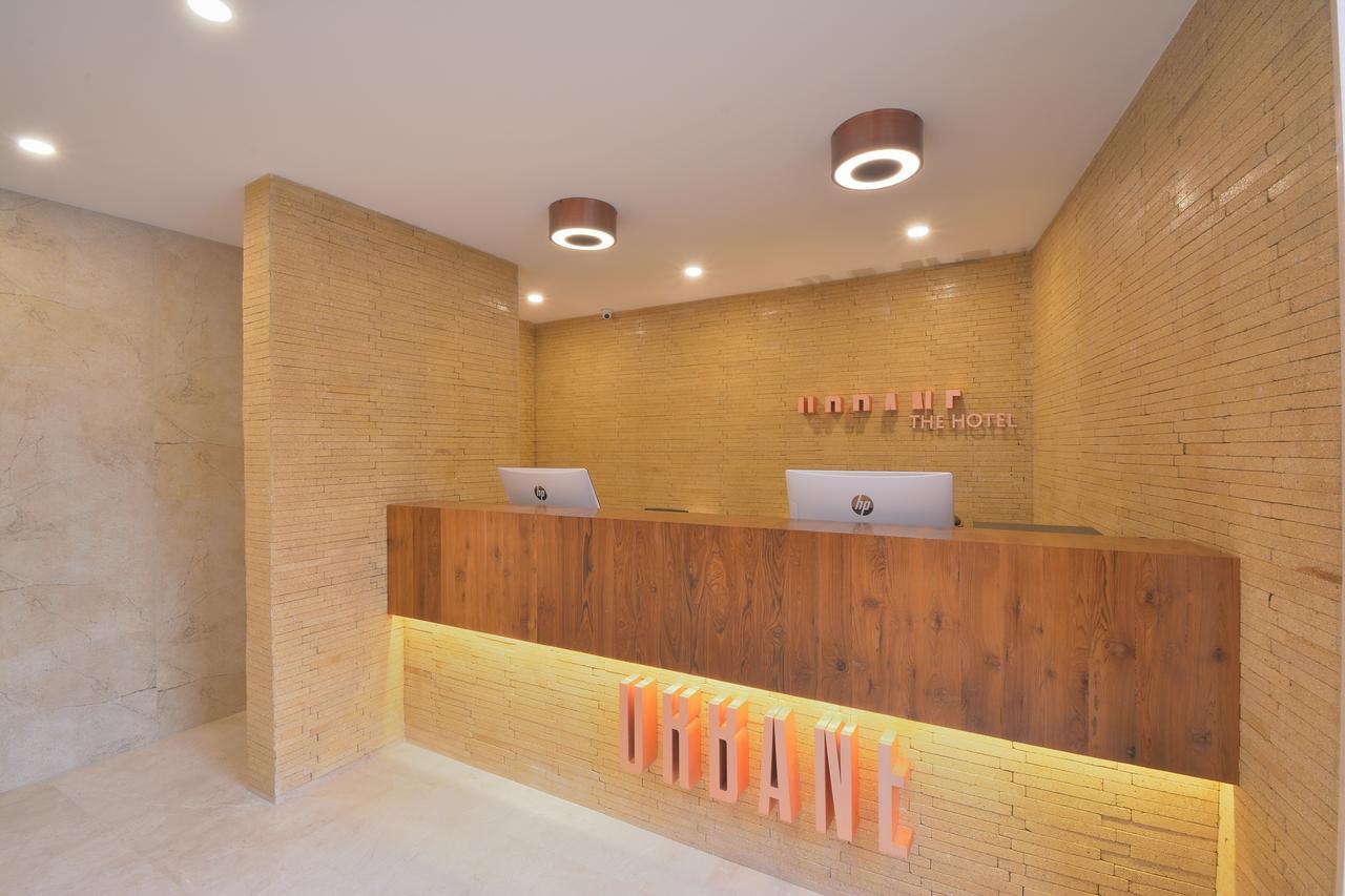 Urbane The Hotel Ахмедабад Екстериор снимка