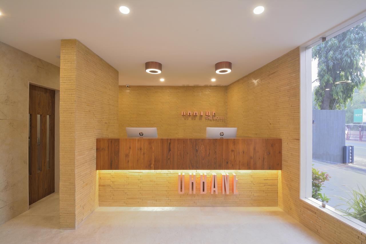Urbane The Hotel Ахмедабад Екстериор снимка